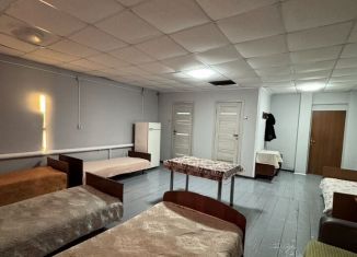 Помещение свободного назначения в аренду, 200 м2, село Толбазы, улица Титова, 15А