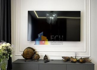 Продается трехкомнатная квартира, 80 м2, Москва, Клинская улица, 2Ак7, станция Грачёвская