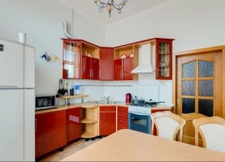 Сдам в аренду двухкомнатную квартиру, 72 м2, Москва, Кутузовский проспект, 30, метро Деловой центр