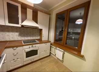 Сдаю 3-ком. квартиру, 57.1 м2, Зеленоград, Зеленоград, к810