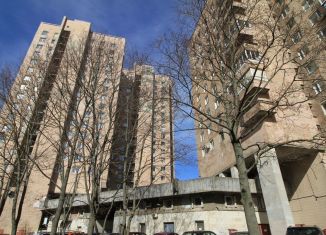 Продам 2-ком. квартиру, 53.7 м2, Санкт-Петербург, муниципальный округ Светлановское, 2-й Муринский проспект, 51