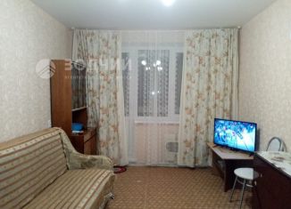 Сдаю 1-ком. квартиру, 39 м2, Чебоксары, Пролетарская улица, 8
