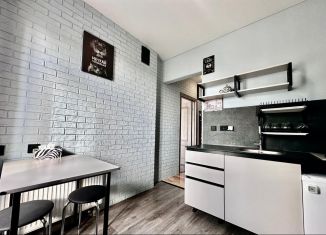 Продаю однокомнатную квартиру, 27.3 м2, Калининград, Кутаисский переулок, 2