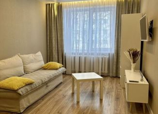 Сдаю в аренду 1-комнатную квартиру, 31 м2, Мурманская область, улица Генерала Фулика, 7