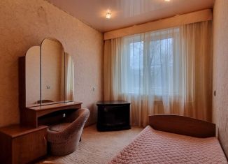 Продается 2-ком. квартира, 45.2 м2, Новокузнецк, проспект Запсибовцев, 11