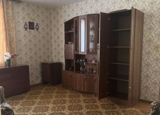 Сдам в аренду 2-ком. квартиру, 48 м2, Тульская область, улица Михеева, 12