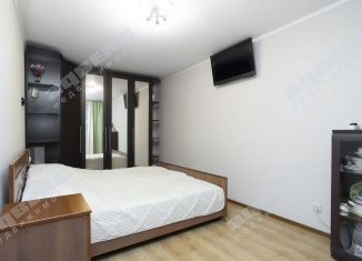 Продам 3-ком. квартиру, 74.4 м2, Колпино, Пролетарская улица, 15