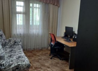 Продается 4-комнатная квартира, 75.4 м2, Челябинск, улица Чичерина, 1