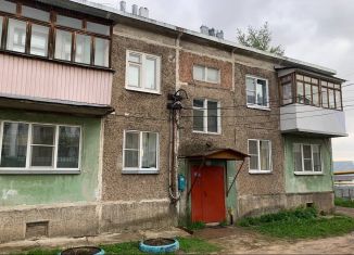 Продам 1-ком. квартиру, 30 м2, поселок городского типа Красное-на-Волге, улица Клары Цеткин, 1