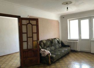 Сдам двухкомнатную квартиру, 46 м2, Грозный, улица У.А. Садаева, 2, 1-й микрорайон
