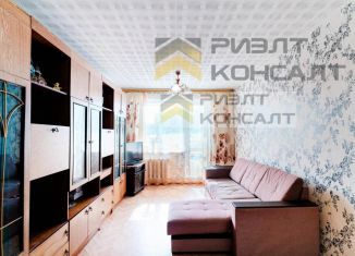 Продается 3-комнатная квартира, 69 м2, Омск, улица Бородина, 15