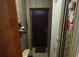 Продается 3-комнатная квартира, 53 м2, Губкин, проспект Горняков, 7