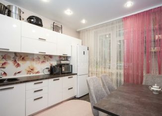 Продается двухкомнатная квартира, 54.3 м2, Тюмень, улица Тимофея Чаркова, 79к2