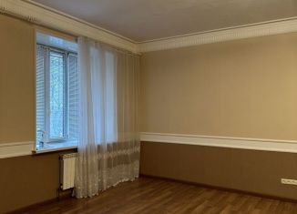 Продается 2-комнатная квартира, 107 м2, Татарстан, улица Мулланура Вахитова
