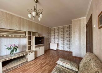Продается трехкомнатная квартира, 62 м2, Волгодонск, Молодёжная улица, 3А
