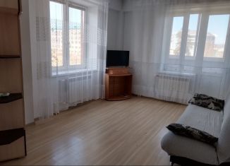 Сдача в аренду 1-комнатной квартиры, 42 м2, Улан-Удэ, улица Калашникова, 11
