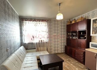 Двухкомнатная квартира на продажу, 55 м2, Батайск, улица Половинко, 280/10к2