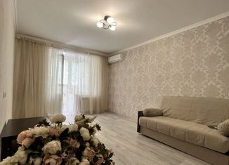 Продается 1-комнатная квартира, 40 м2, Ростовская область, проспект 40-летия Победы, 103Б
