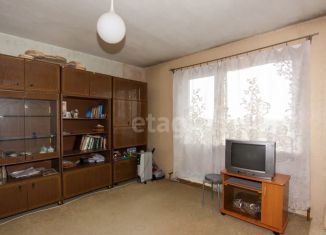 Продается 3-комнатная квартира, 62.3 м2, Челябинская область, Российская улица, 159