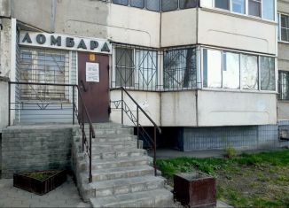 Продам помещение свободного назначения, 70 м2, Барнаул, улица Малахова, 33