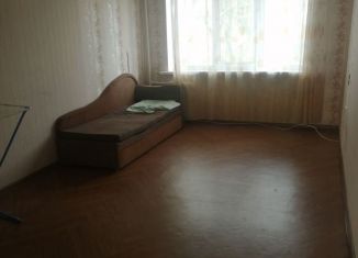 Сдается в аренду двухкомнатная квартира, 48 м2, Саратовская область, улица Ленина, 105Б