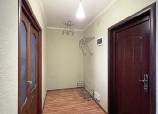Сдам в аренду 1-комнатную квартиру, 42 м2, Москва, Окская улица, 5к3