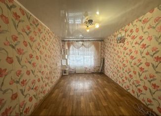 2-ком. квартира на продажу, 45 м2, Волхов, 3-я Первомайская улица, 19