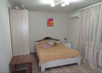 Продам 2-комнатную квартиру, 42 м2, Славянск-на-Кубани, Красная улица, 64