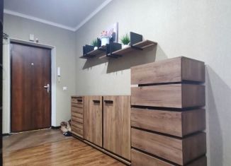 Продаю однокомнатную квартиру, 52 м2, Ставропольский край, улица Калинина, 161А