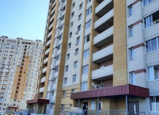 Сдача в аренду однокомнатной квартиры, 50 м2, Тамбов, Астраханская улица