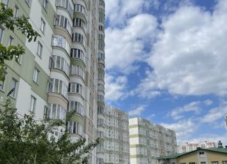 Продается двухкомнатная квартира, 56.6 м2, Курск, проспект Вячеслава Клыкова