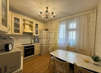 Продается 4-комнатная квартира, 101.7 м2, Мытищи, улица Борисовка, 20