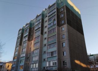 Продается трехкомнатная квартира, 76 м2, Челябинская область, улица Яблочкина, 21А