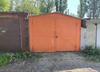 Сдаю гараж, 16 м2, Ростовская область, улица Платова, 74