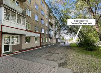 Сдается в аренду помещение свободного назначения, 46 м2, Кемеровская область, проспект Ленина, 67А
