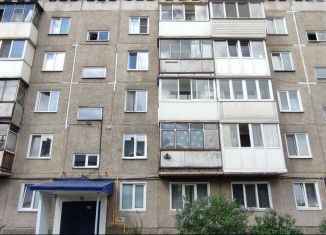 Продам четырехкомнатную квартиру, 61 м2, Минусинск, Народная улица, 31
