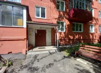 Продаю 3-комнатную квартиру, 56 м2, Курская область, улица Конорева, 6