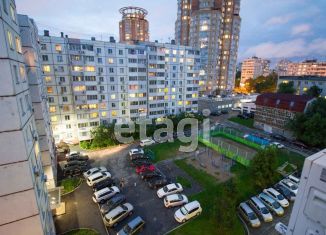 Продается двухкомнатная квартира, 50.2 м2, Хабаровск, переулок Дзержинского, 22