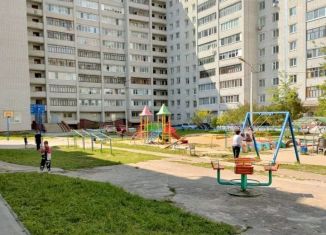 Продается 4-ком. квартира, 79.4 м2, Йошкар-Ола, улица Йывана Кырли, 46, микрорайон 9Б