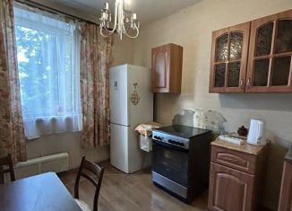 Продается 2-комнатная квартира, 54 м2, Москва, метро Новопеределкино, Боровское шоссе, 48