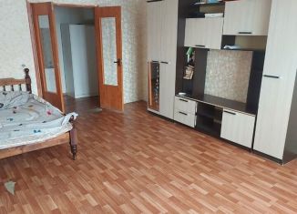 Сдается двухкомнатная квартира, 55 м2, Красноармейск, улица Морозова, 14