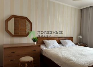 Продается 4-комнатная квартира, 100.3 м2, Саратов, Московская улица, 32