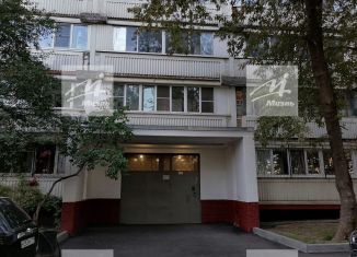 Продается 3-комнатная квартира, 56 м2, Москва, Инициативная улица, метро Славянский бульвар