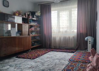 Продажа 2-комнатной квартиры, 46 м2, Новосибирск, улица Челюскинцев, 8