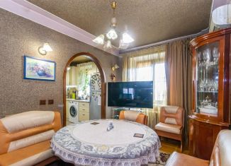 Продам четырехкомнатную квартиру, 68.1 м2, Краснодарский край, улица имени Тургенева, 145