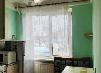 Продаю 3-комнатную квартиру, 42 м2, Санкт-Петербург, улица Примакова, 4