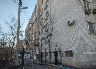 Продаю машиноместо, 18 м2, Астрахань, улица Генерала Епишева, 59