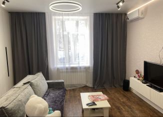 Продается 2-ком. квартира, 60.4 м2, Глазов, Советская улица, 7