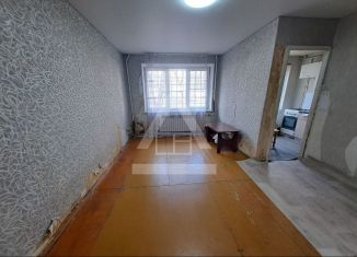 Продается 1-комнатная квартира, 32 м2, Челябинск, улица Комаровского, Металлургический район