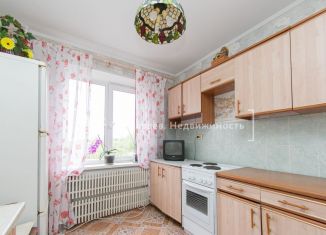 Трехкомнатная квартира на продажу, 64.2 м2, Томск, улица Клюева, 18